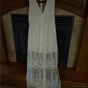 Elegant White Lace Dress